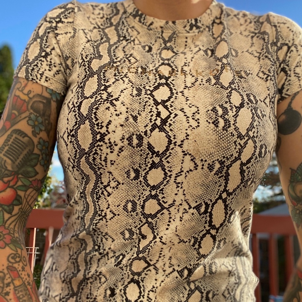 2000s michael by michael kors stretchy snake pattern tee bedazzled logo on front